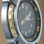 photo of vintage-casio-MD-703-diver-watch side view 2