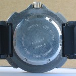photo of vintage-casio-MD-703-diver-watch back view