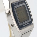 photo of vintage-casio-casiotron-world-time-29cs-11 side view 2