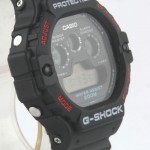 photo of-vintage-casio-g-shock-dw-5900 side view 1